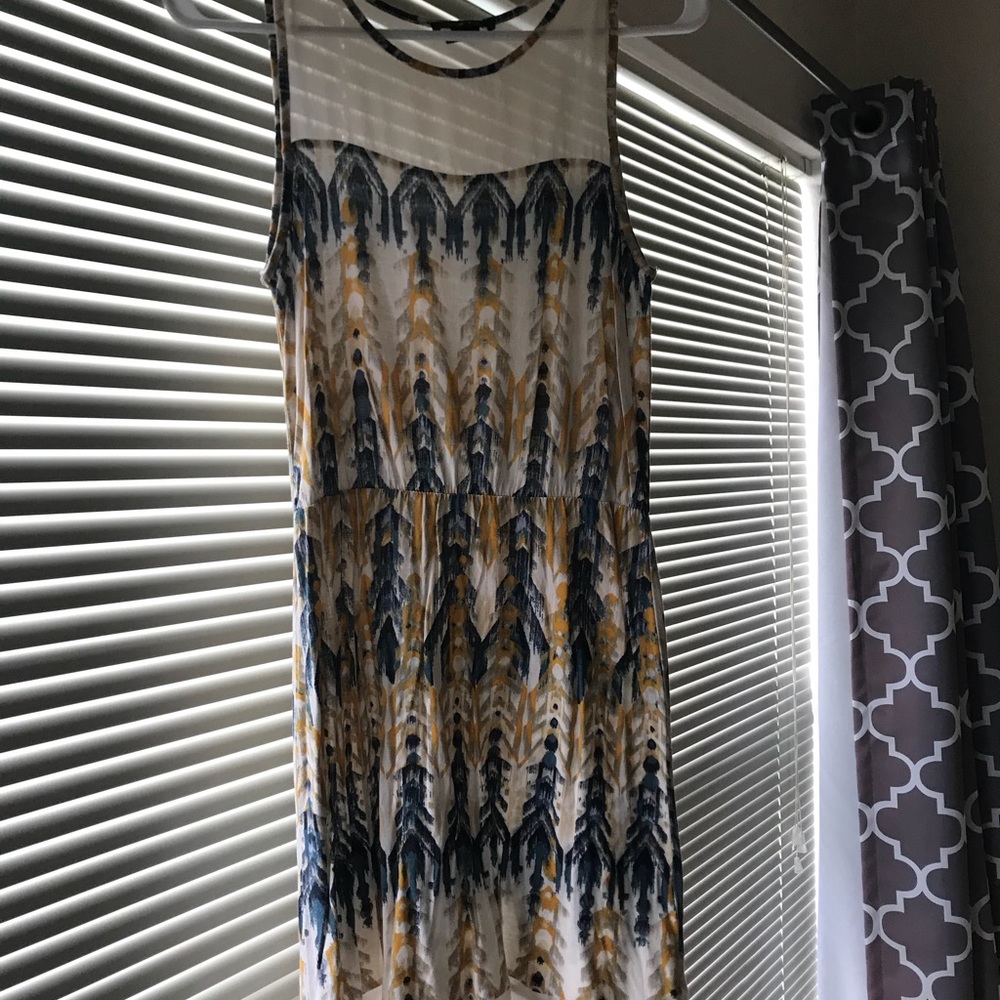 Dress - Picture 2 of 2